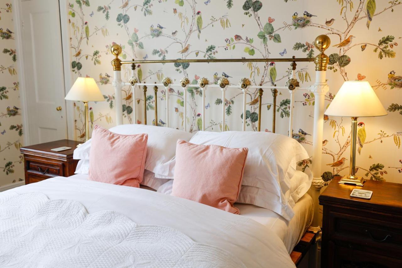 The Waltons Bed & Breakfast Dorking Ngoại thất bức ảnh