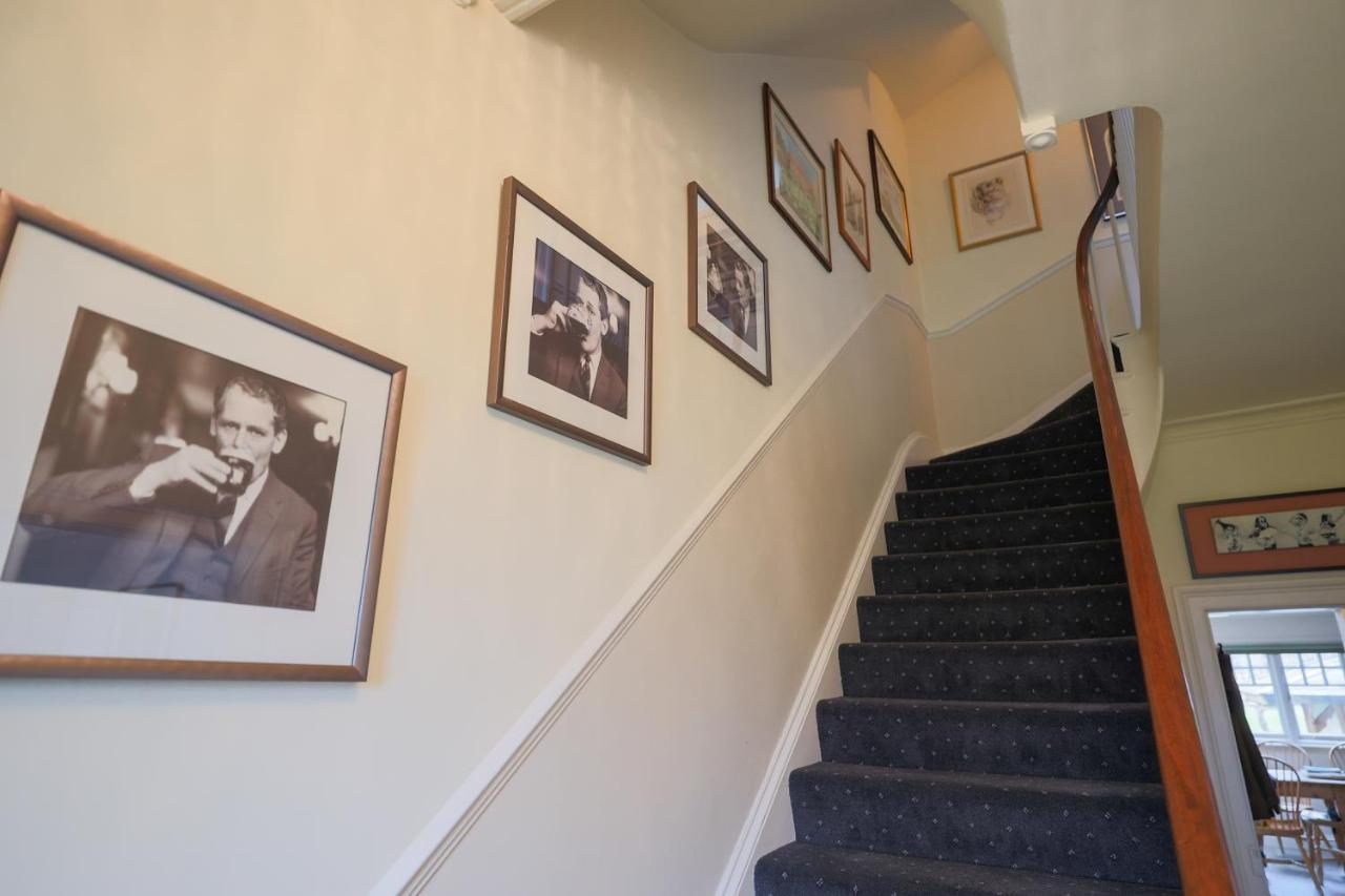 The Waltons Bed & Breakfast Dorking Ngoại thất bức ảnh