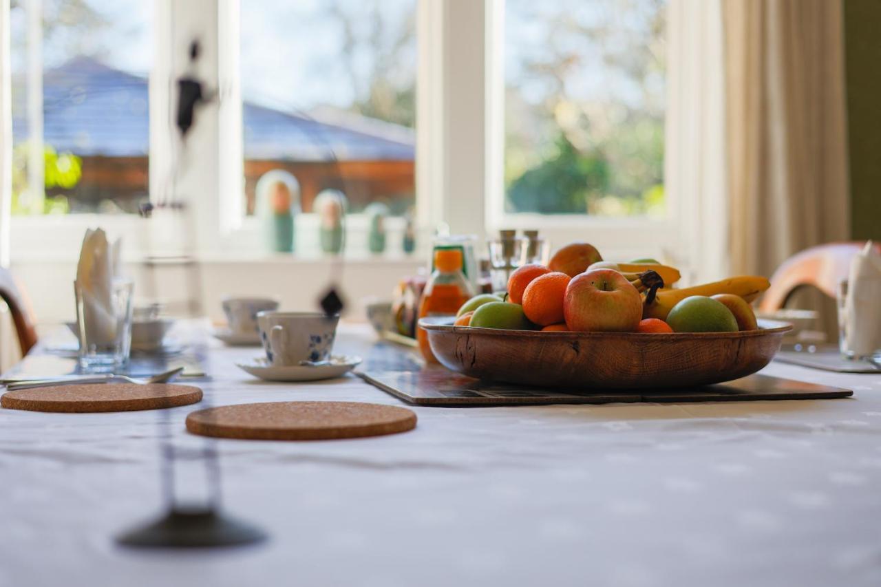 The Waltons Bed & Breakfast Dorking Ngoại thất bức ảnh